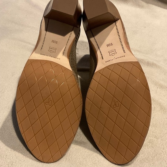 DONALD Pliner Khloe Metallic Python Snakeskin Peep Toe Sandals Booties Sz 9.5 - Picture 5 of 8